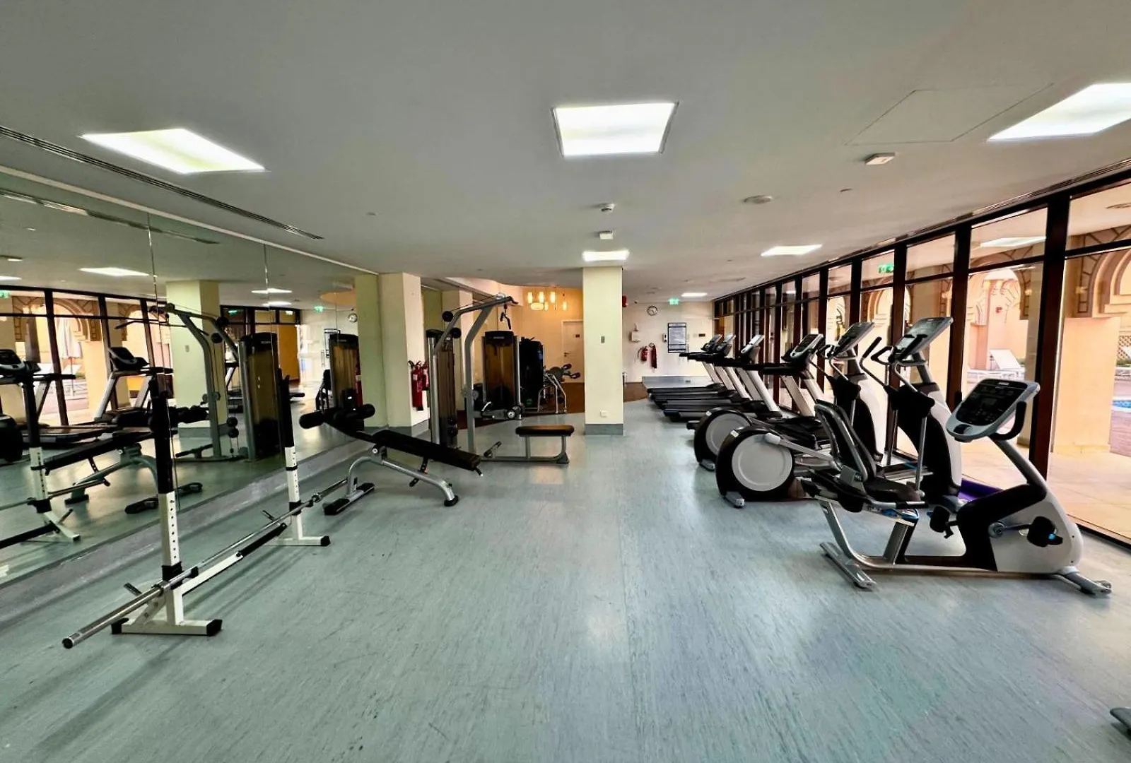 Close To Golf Course - 2Br In Jumeirah Golf Estate Dubai