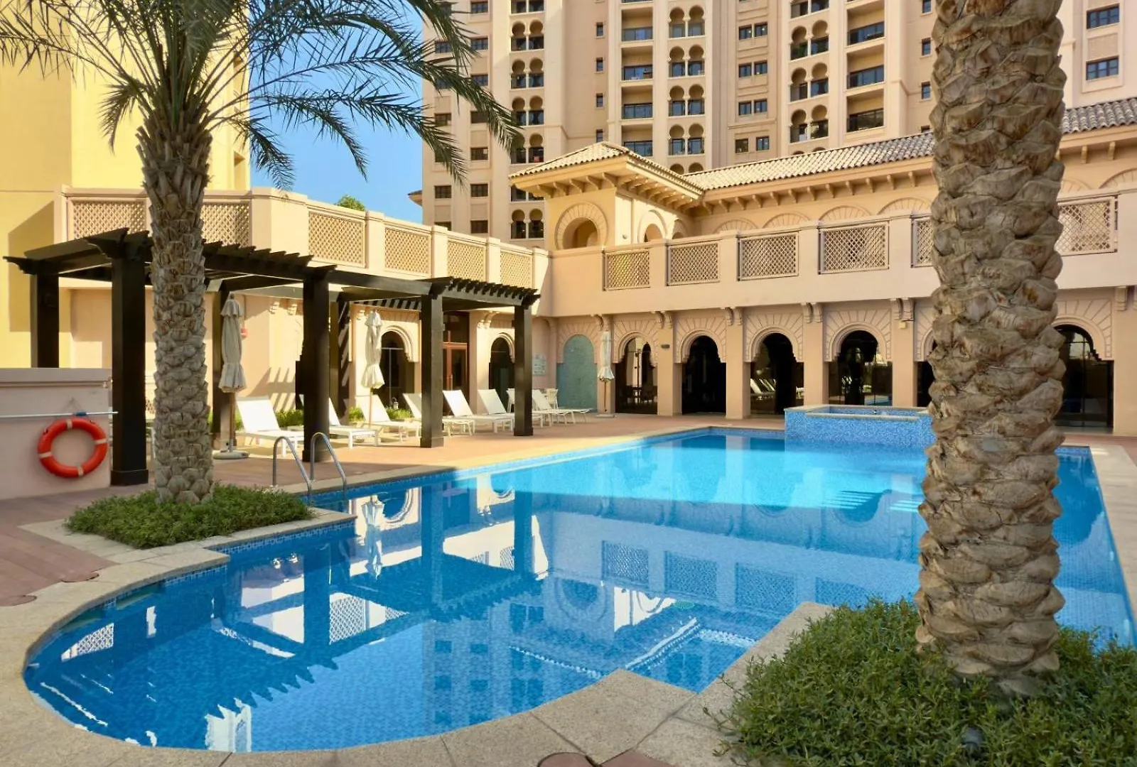 Close To Golf Course - 2Br In Jumeirah Golf Estate Dubai 0*,